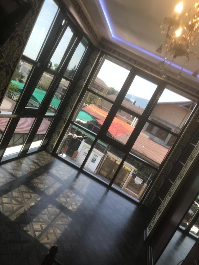 Nina Mini Hotel Gagra Esterno foto